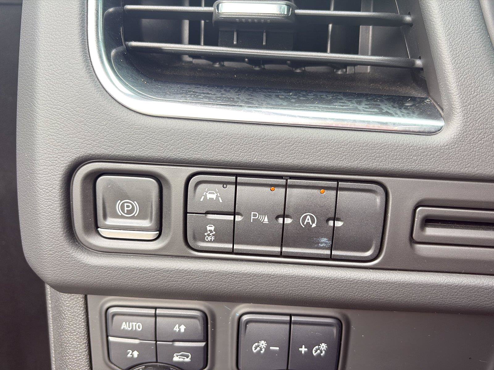 Certified 2023 Chevrolet Tahoe LS AWD/4WD image 29