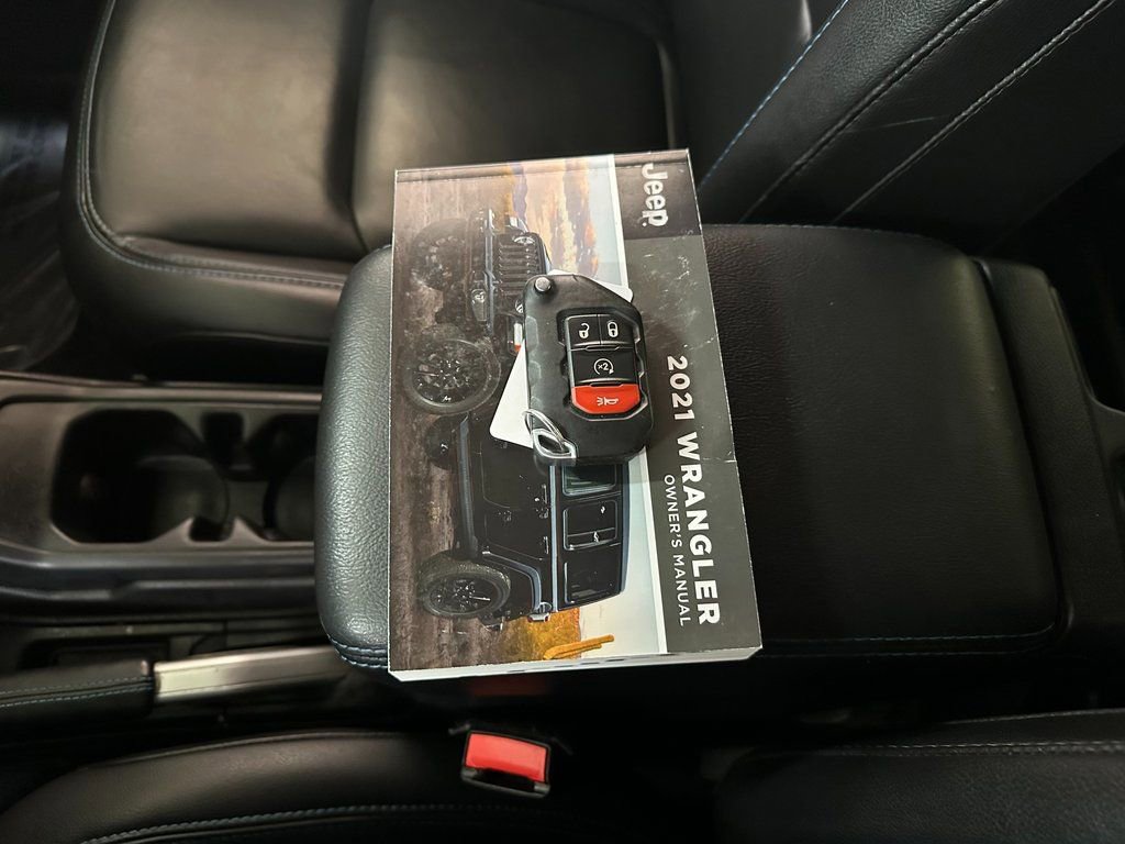 Certified 2021 Jeep Wrangler Unlimited Rubicon 4xe w/ Steel Bumper Group image 40