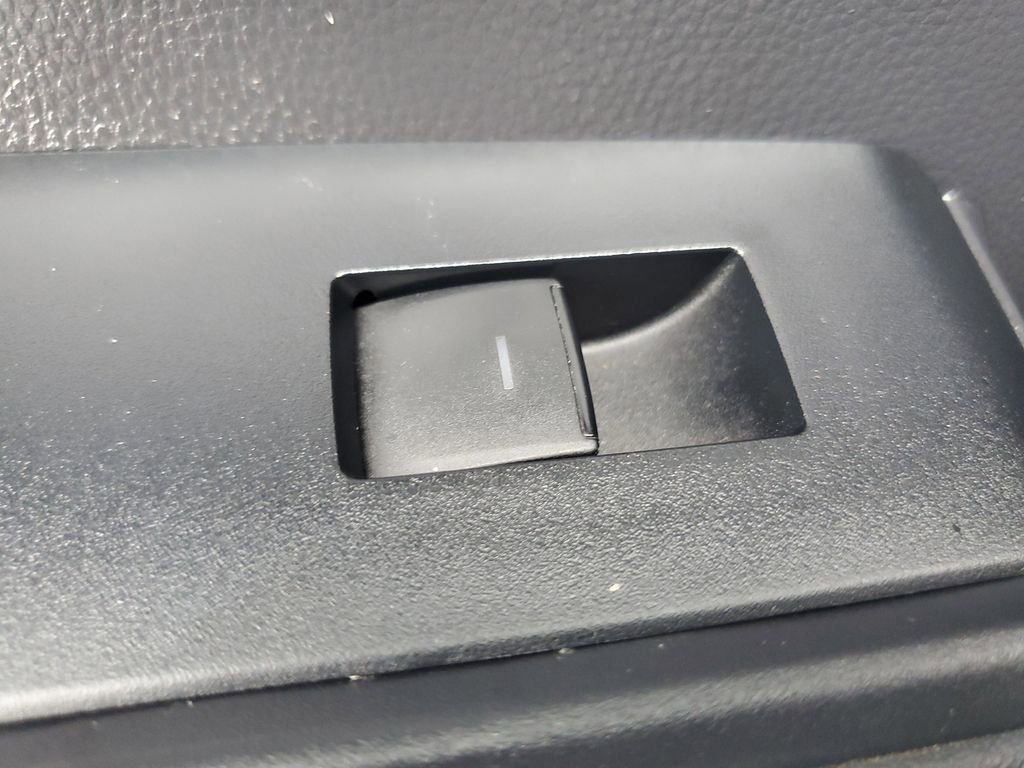 Used 2021 Toyota Highlander XSE image 18