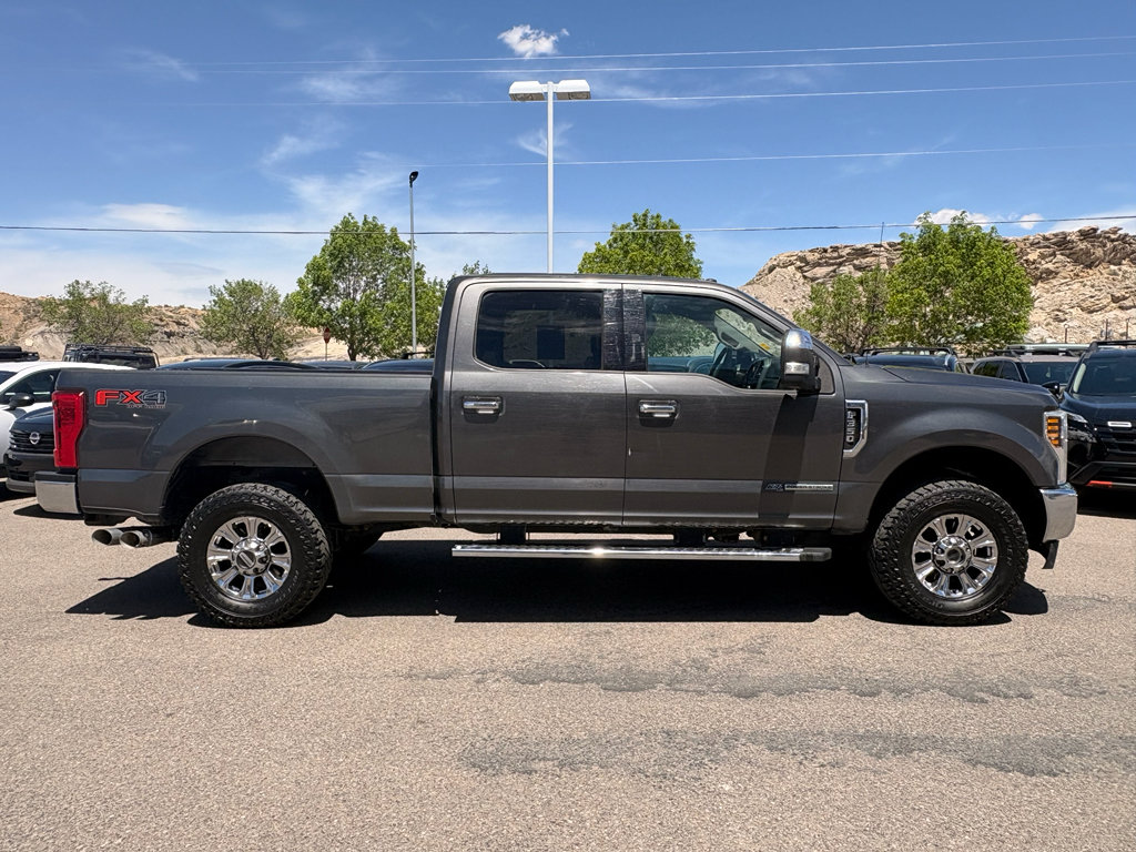 Used 2019 Ford F350 XLT w/ XLT Premium Package AWD/4WD image 6