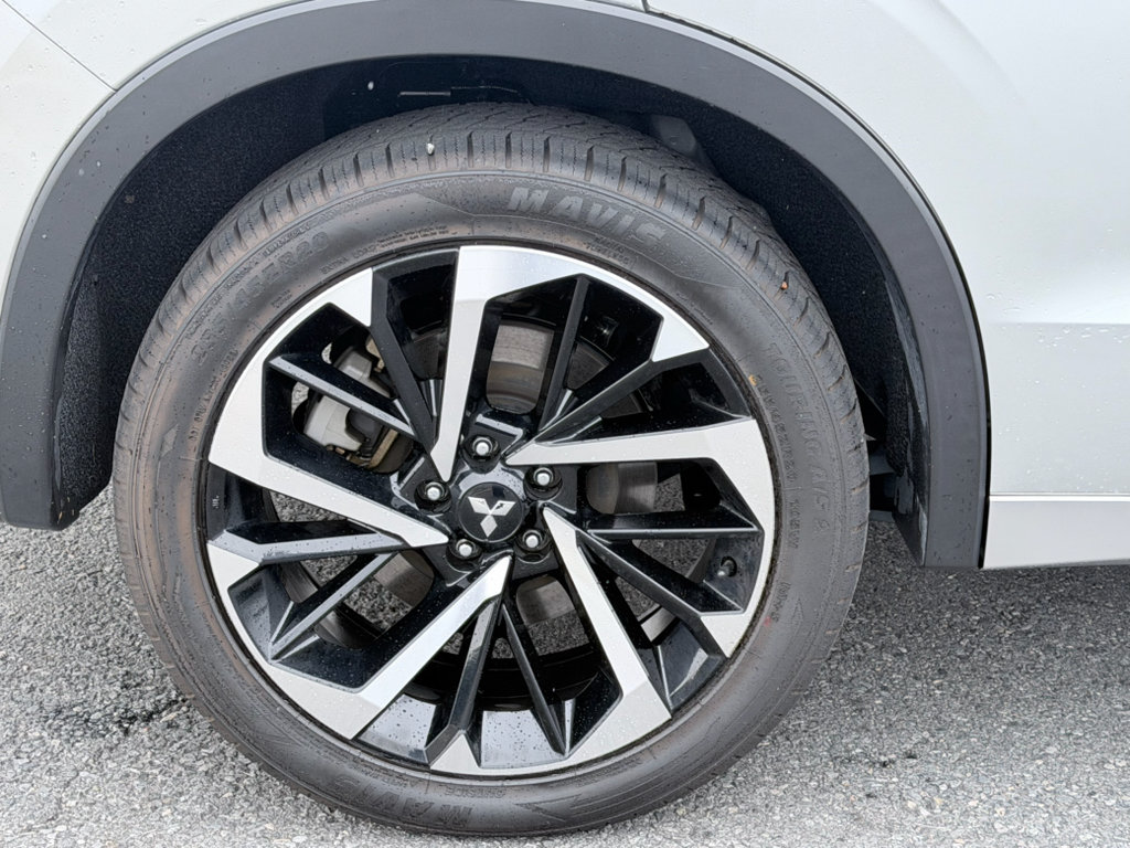 Used 2024 Mitsubishi Outlander SEL FWD image 32