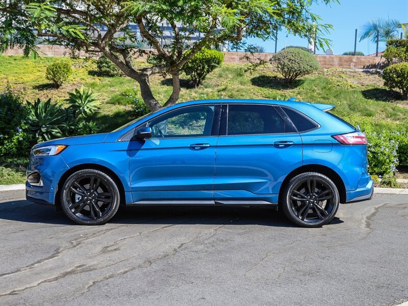 Used 2019 Ford Edge ST w/ Equipment Group 401A AWD/4WD image 2