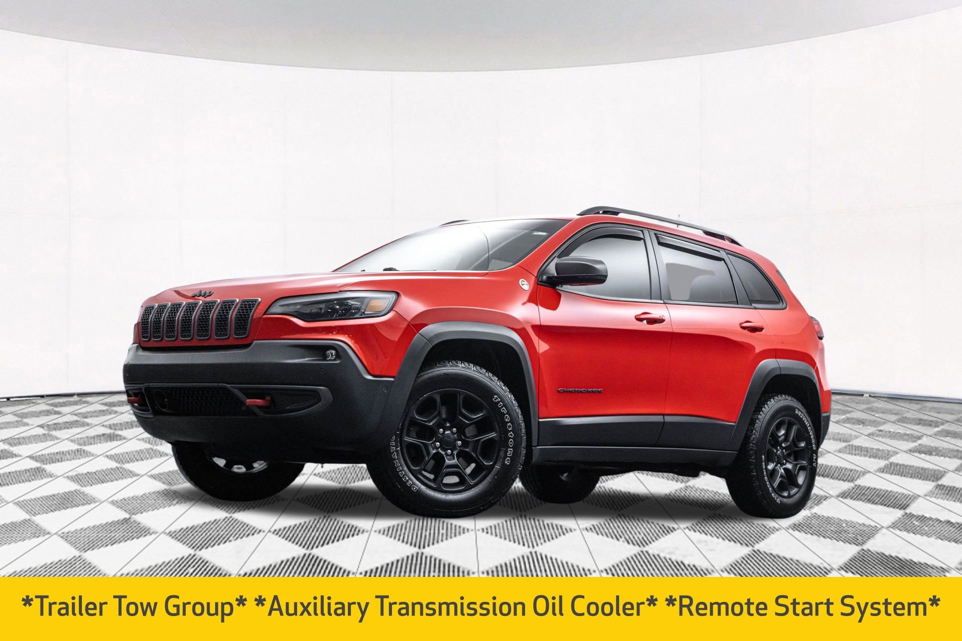 Used 2019 Jeep Cherokee Trailhawk image 2