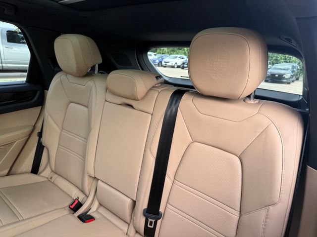 Used 2019 Porsche Cayenne AWD/4WD image 30