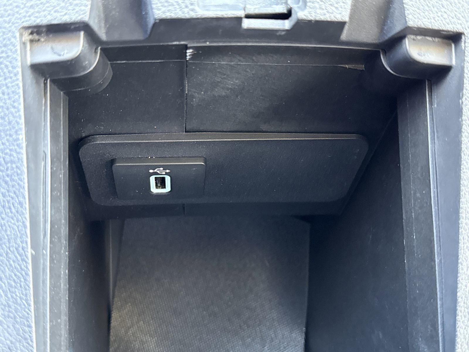 Used 2019 Ford Escape Titanium AWD/4WD image 22