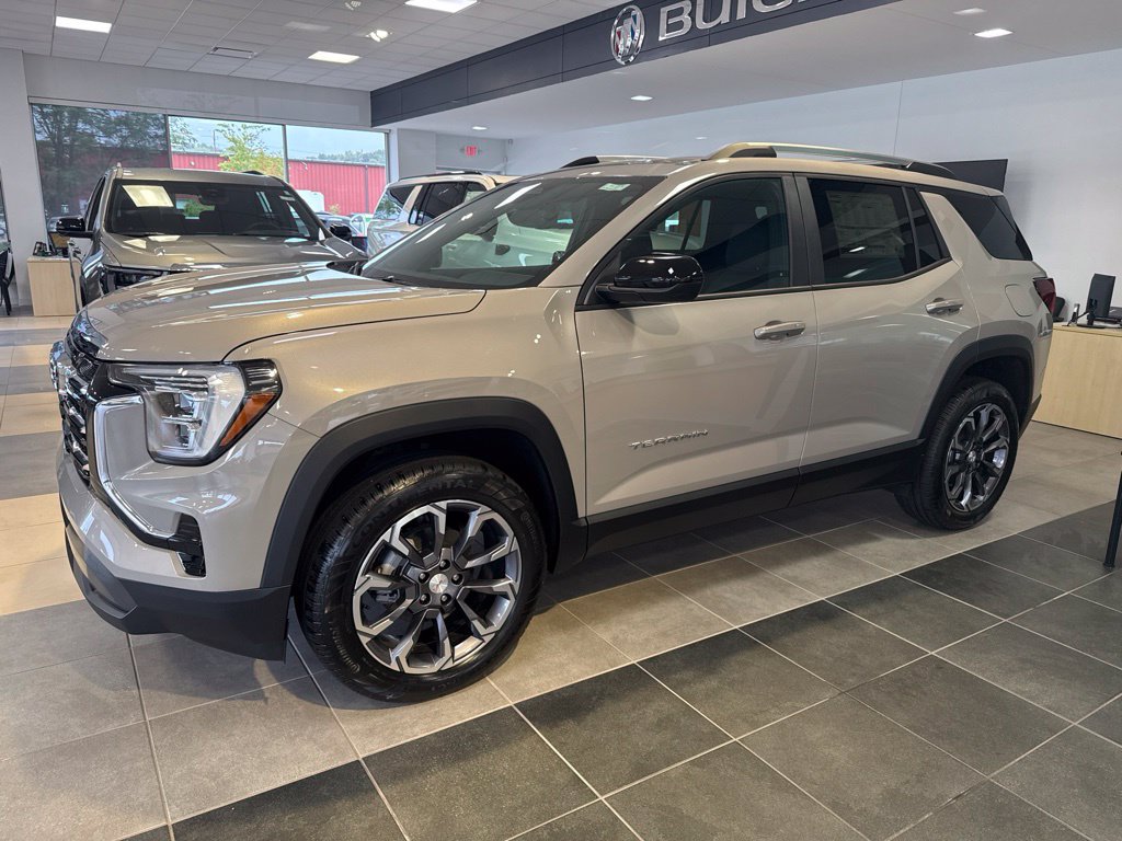 New 2027 GMC Terrain Elevation w/ Elevation Premium Package AWD/4WD image 3