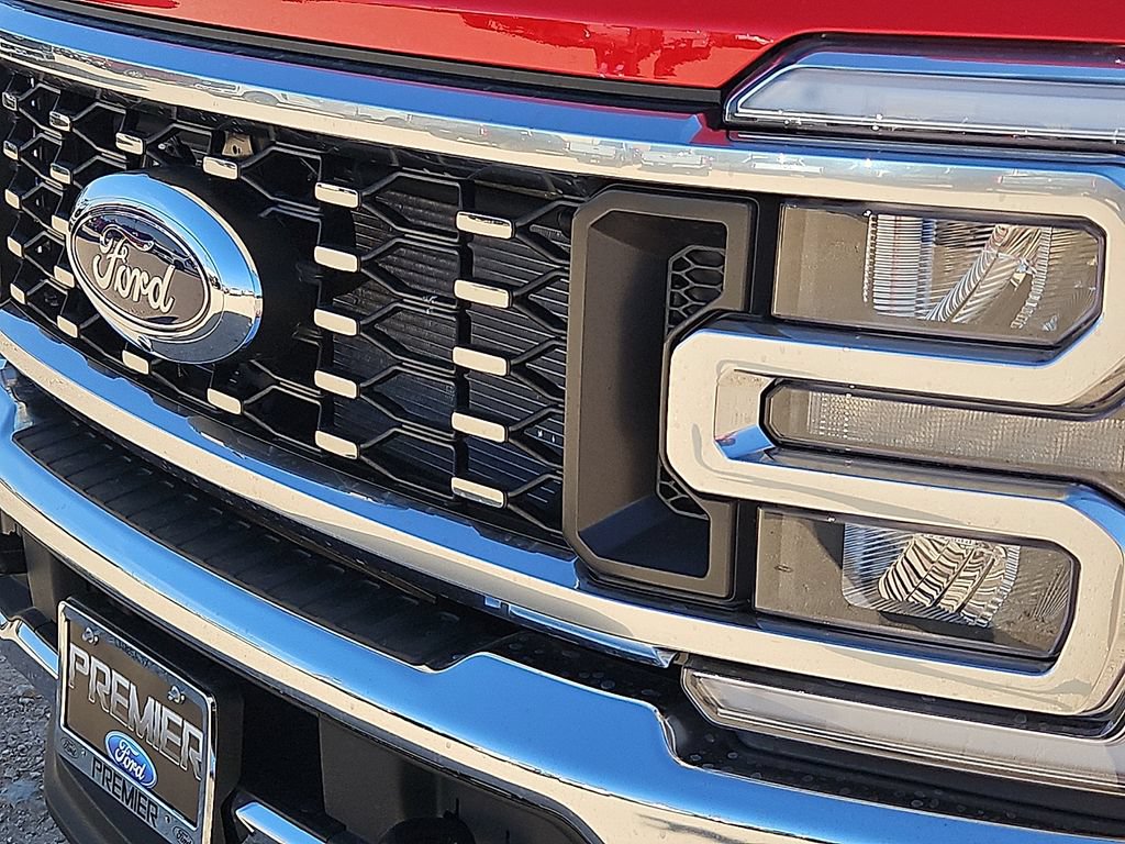 New 2026 Ford F350 XLT w/ XLT Premium Package AWD/4WD image 14