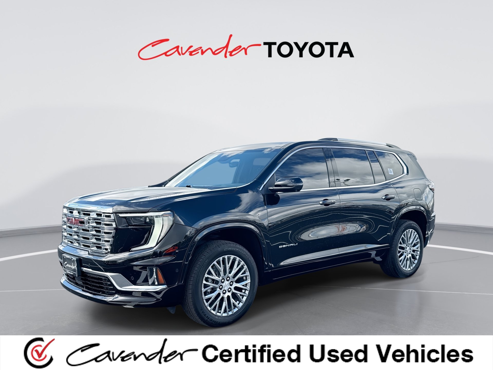Used 2025 GMC Acadia Denali w/ Super Cruise Package FWD image 1