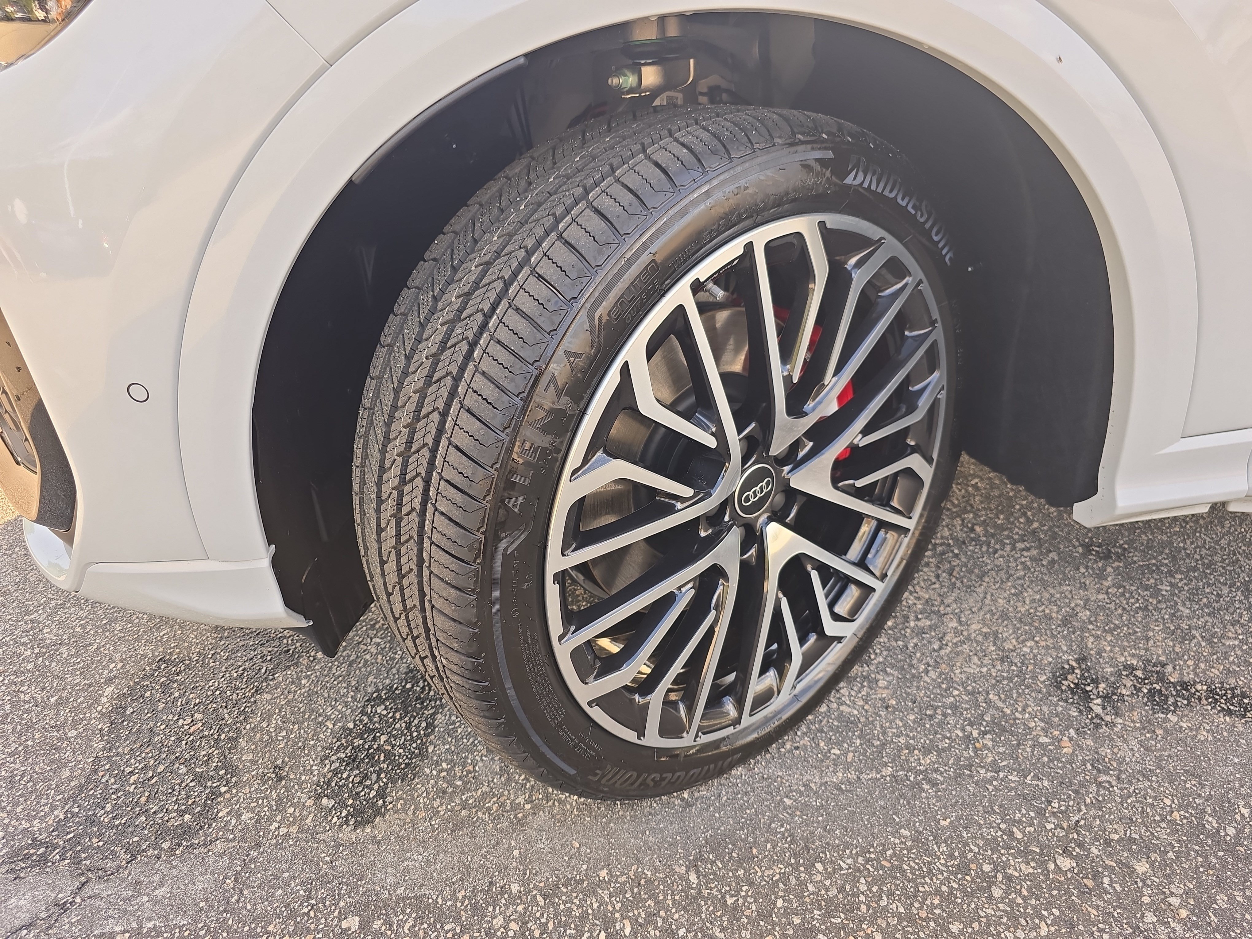 New 2026 Audi SQ5 Premium Plus AWD/4WD image 32