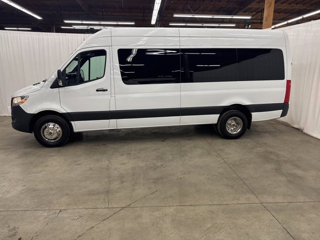 Used 2021 Mercedes-Benz Sprinter 3500 w/ Swivel Seat Package image 30