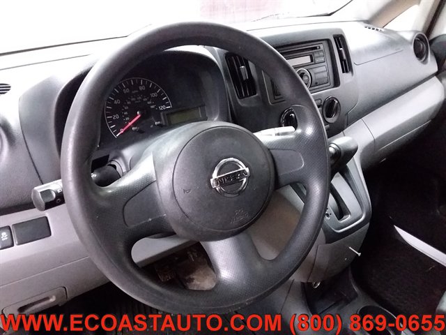 Used 2015 Nissan NV200 S FWD image 11