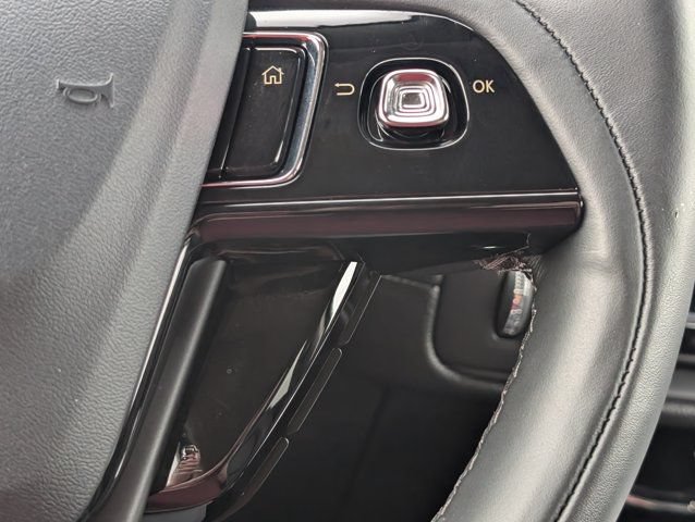Used 2025 Lincoln Corsair Reserve FWD image 25