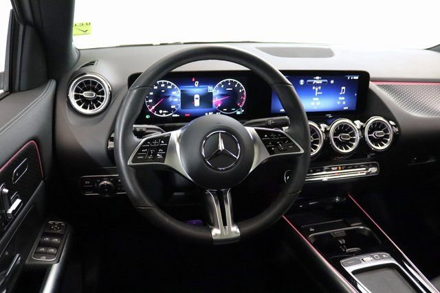 Certified 2025 Mercedes-Benz GLA 250 4MATIC image 18