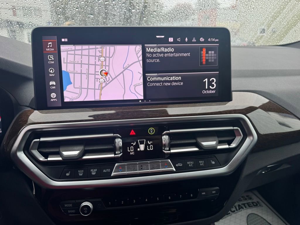 Used 2023 BMW X4 xDrive30i w/ Premium Package image 16