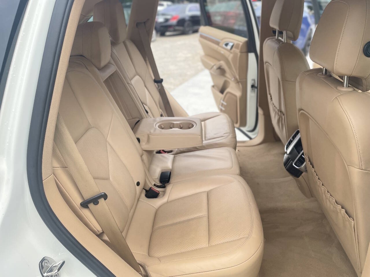 Used 2012 Porsche Cayenne AWD/4WD image 28