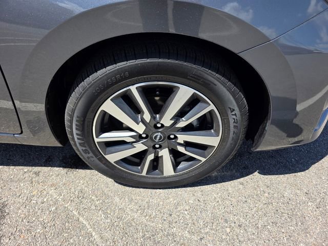 Used 2024 Nissan Versa SV FWD image 12