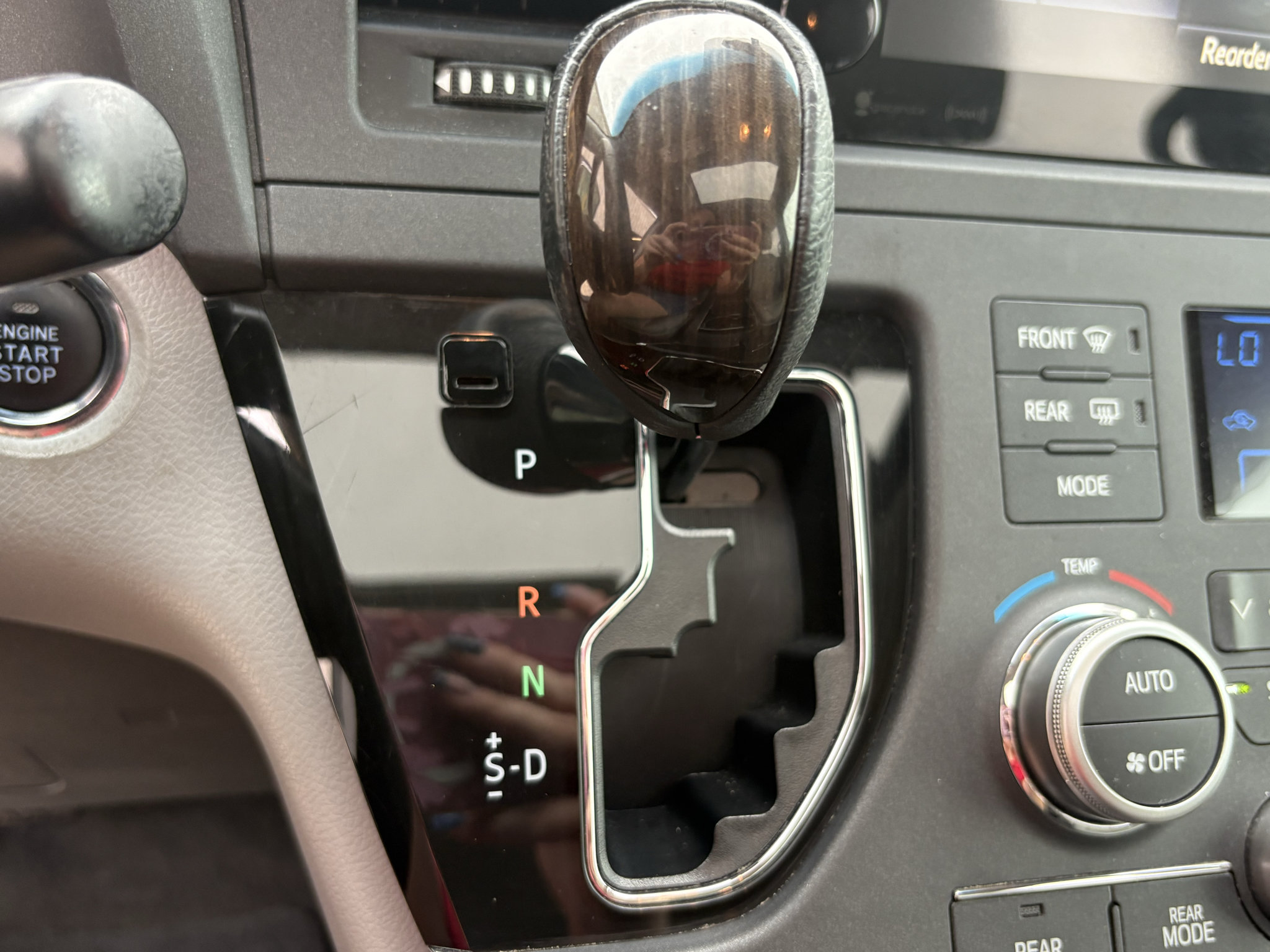 Used 2017 Toyota Sienna XLE FWD image 20