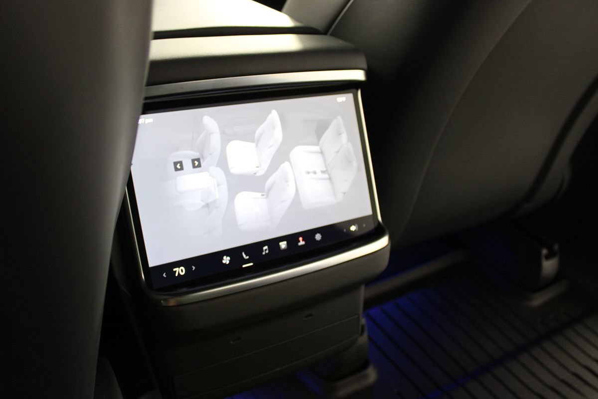 Used 2026 Tesla Model X Plaid AWD/4WD image 30