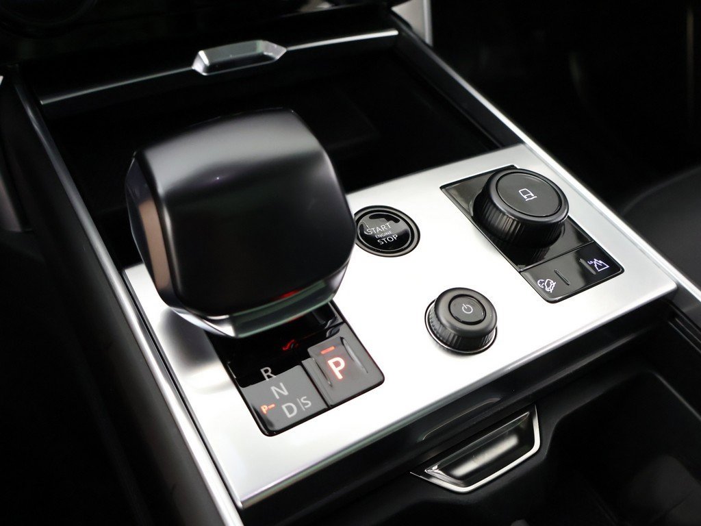 Used 2023 Land Rover Range Rover SV image 61