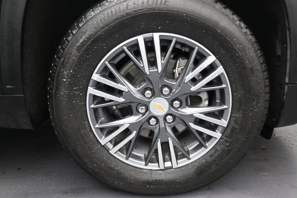 Used 2026 Chevrolet Traverse LT FWD image 16