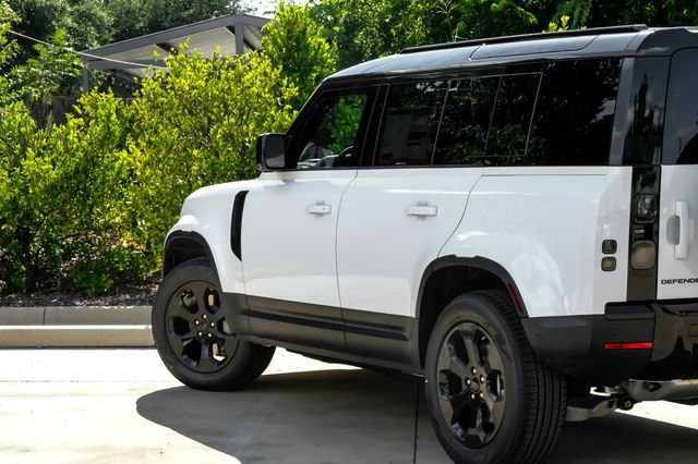 New 2026 Land Rover Defender 110 S AWD/4WD image 13