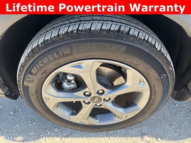 Used 2025 Ford Escape ST-Line AWD/4WD image 25