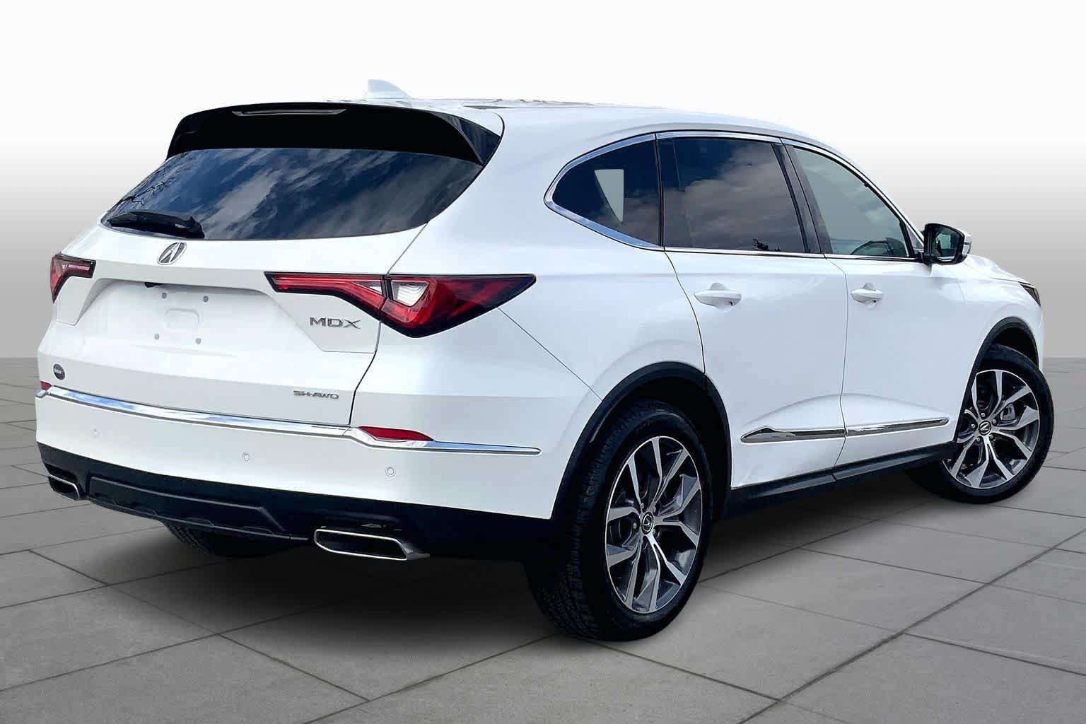 Used 2023 Acura MDX w/ Technology Package AWD/4WD image 24