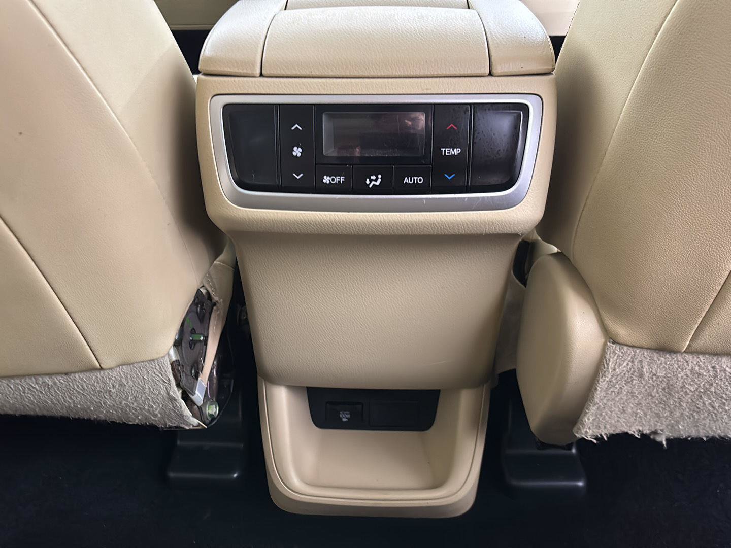 Used 2015 Toyota Highlander XLE AWD/4WD image 20