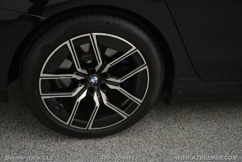 Used 2025 BMW 750e xDrive w/ Executive Package AWD/4WD image 45