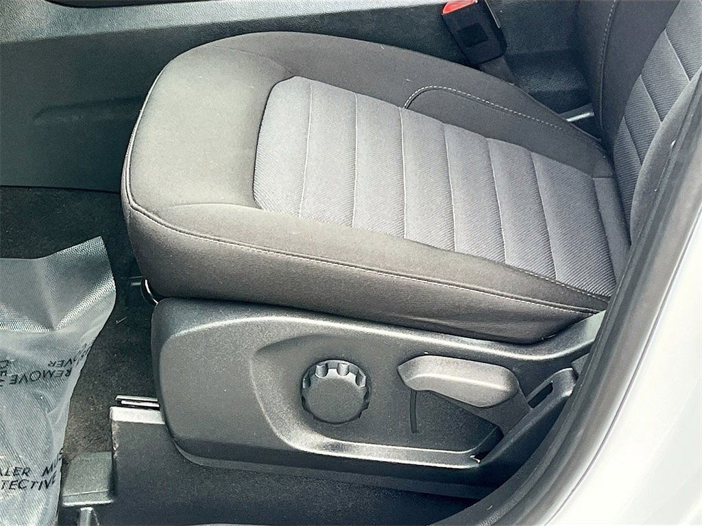 Used 2024 Ford Edge SE image 18