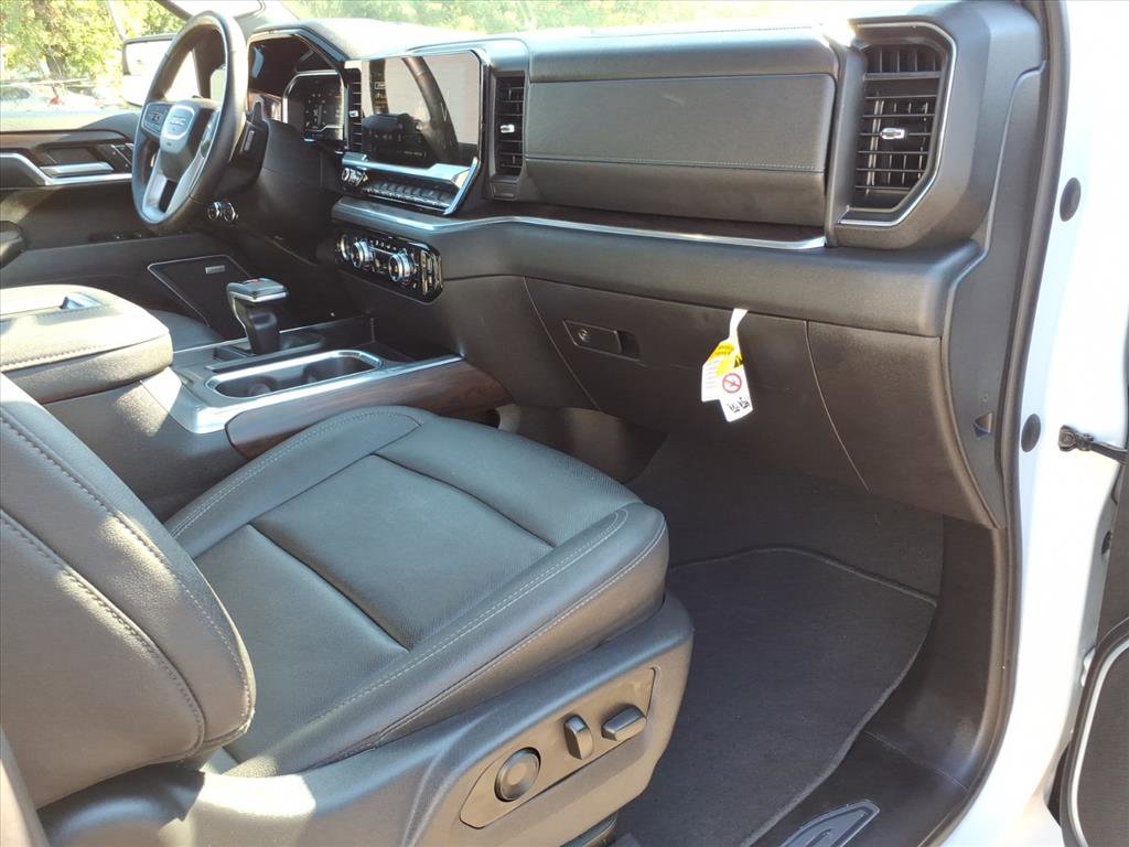 Certified 2022 GMC Sierra 1500 SLT w/ SLT Convenience Package image 11