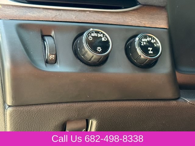 Used 2020 Cadillac Escalade Premium Luxury AWD/4WD image 25