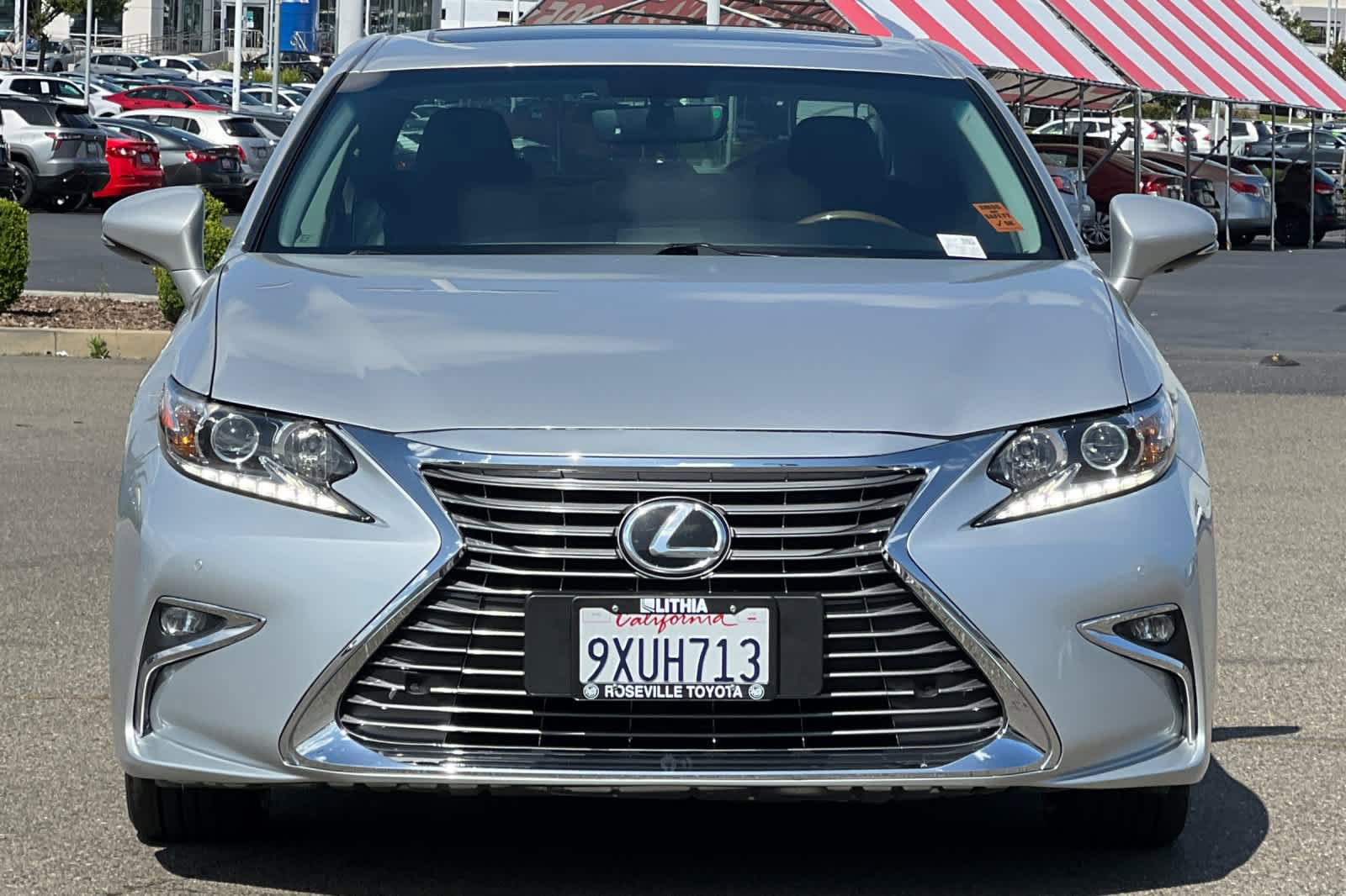 Used 2016 Lexus ES 350 w/ Premium Package w/Wood Trim FWD image 10