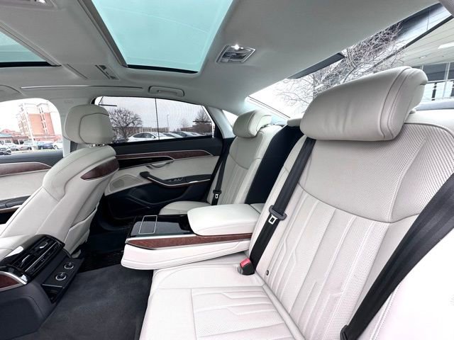 Used 2023 Audi A8 L 3.0T image 19