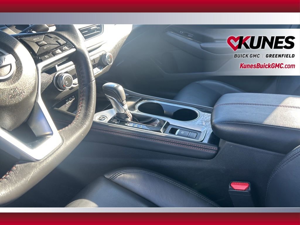 Used 2024 Nissan Altima 2.5 SR AWD/4WD image 13