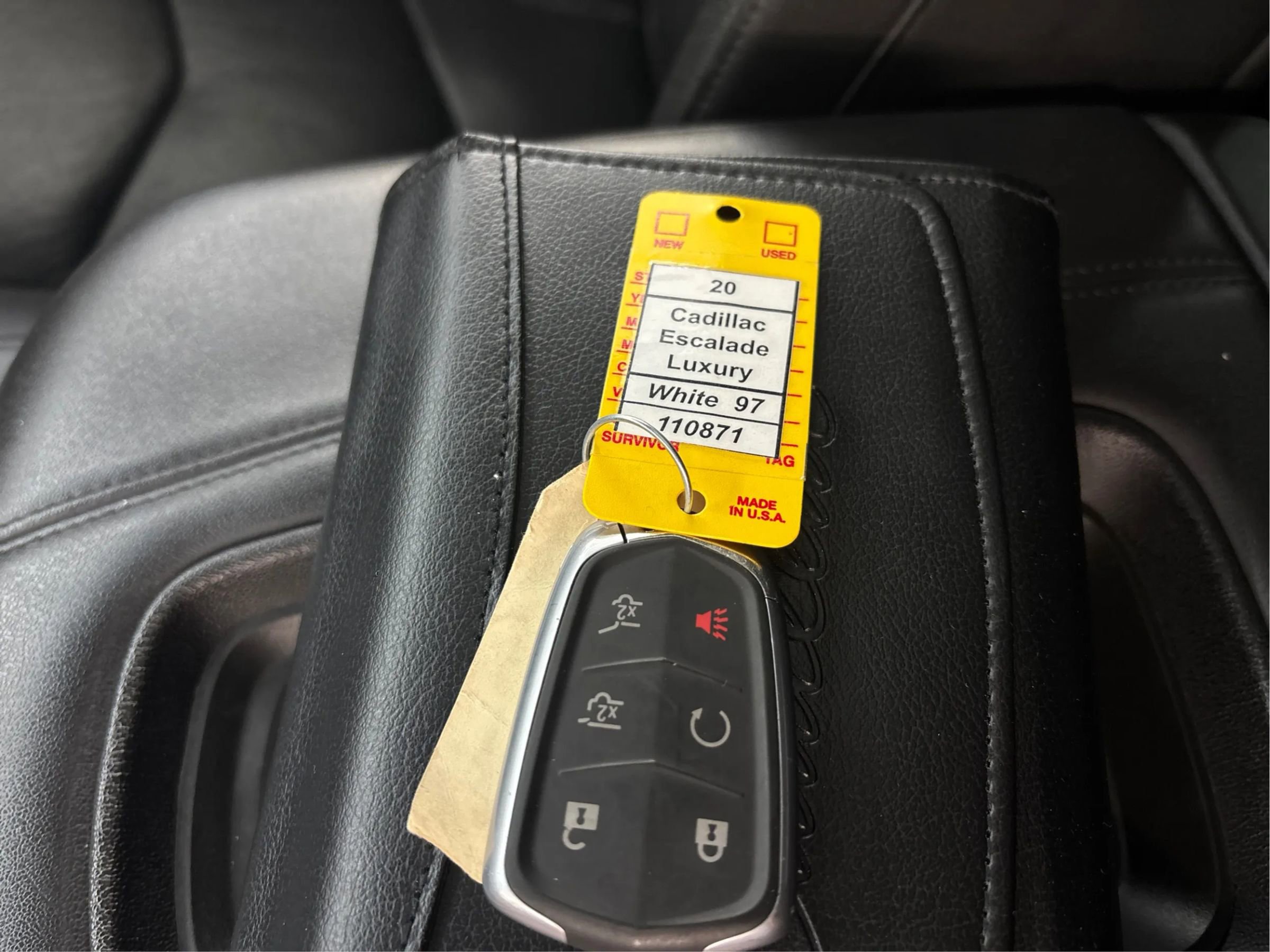 Used 2020 Cadillac Escalade Luxury image 42
