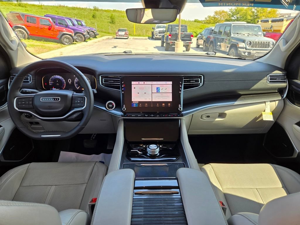 Used 2022 Jeep Wagoneer Series I w/ Premium Group I AWD/4WD image 17