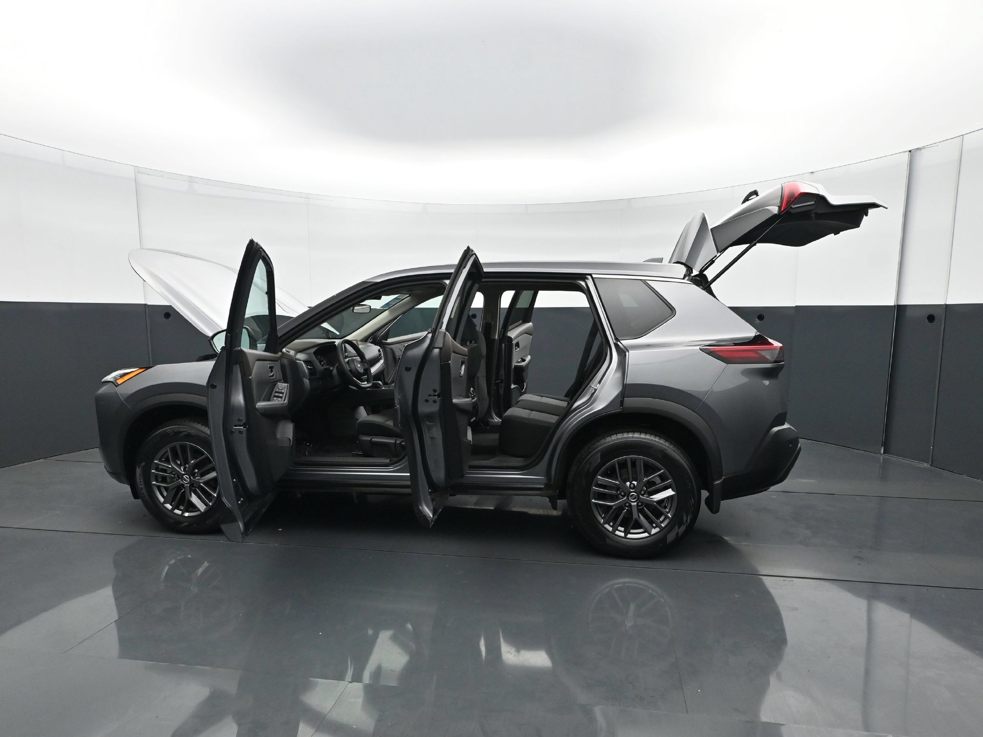 Used 2021 Nissan Rogue S AWD/4WD image 30