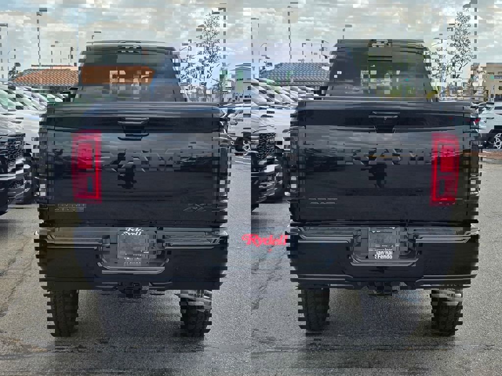 New 2026 RAM 2500 Laramie AWD/4WD image 5