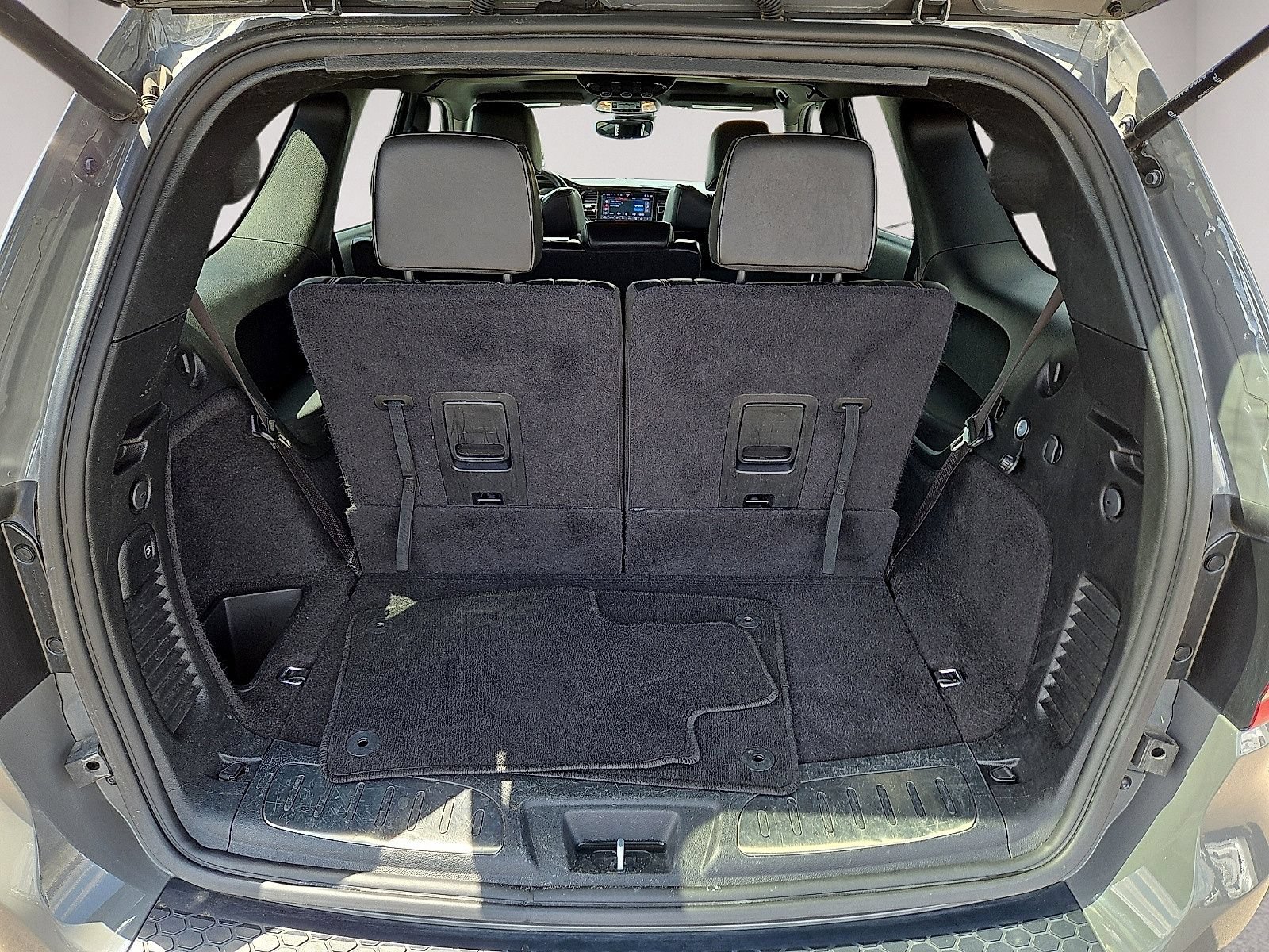 Used 2025 Dodge Durango GT AWD/4WD image 14