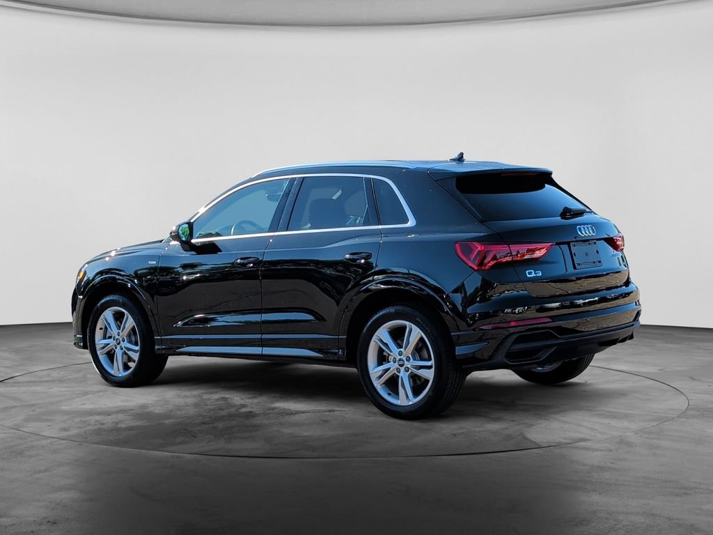 Used 2023 Audi Q3 2.0T Premium Plus w/ Premium Plus Package AWD/4WD image 5