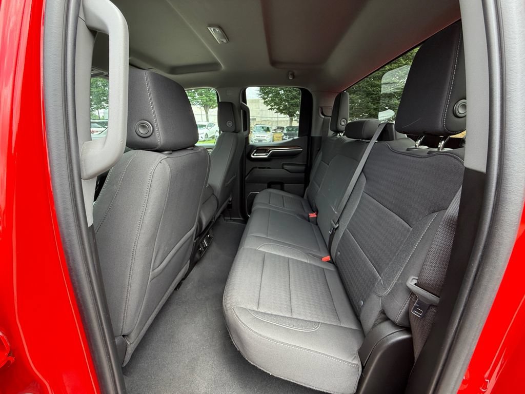 Used 2023 Chevrolet Silverado 1500 LT AWD/4WD image 24