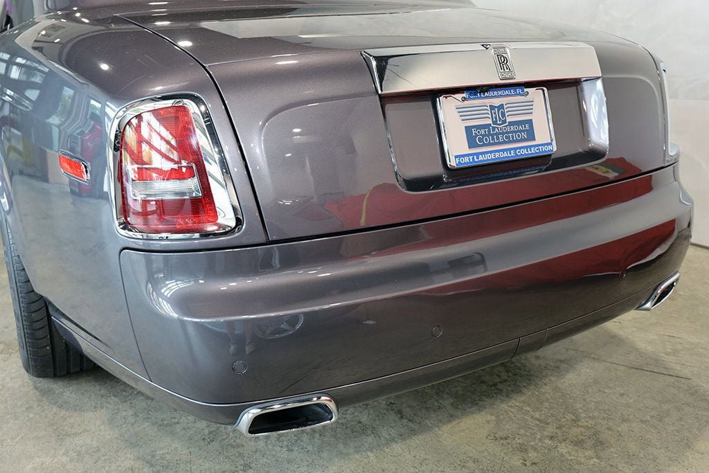 Used 2010 Rolls-Royce Phantom Coupe RWD image 47