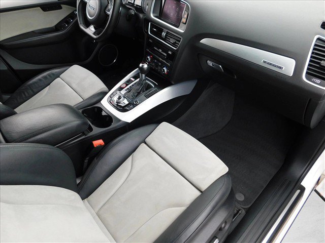 Used 2016 Audi SQ5 Premium Plus AWD/4WD image 30