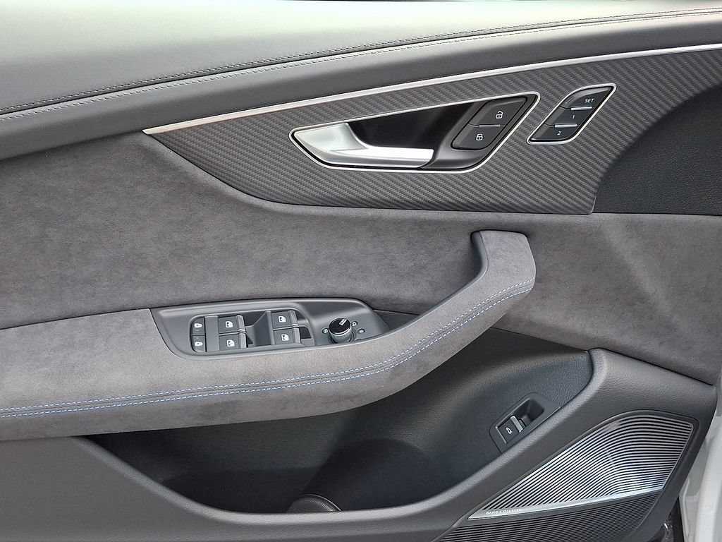 Certified 2026 Audi RS Q8 performance AWD/4WD image 18