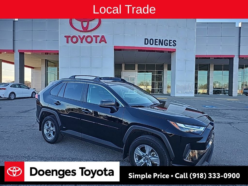 Used 2025 Toyota RAV4 LE image 1