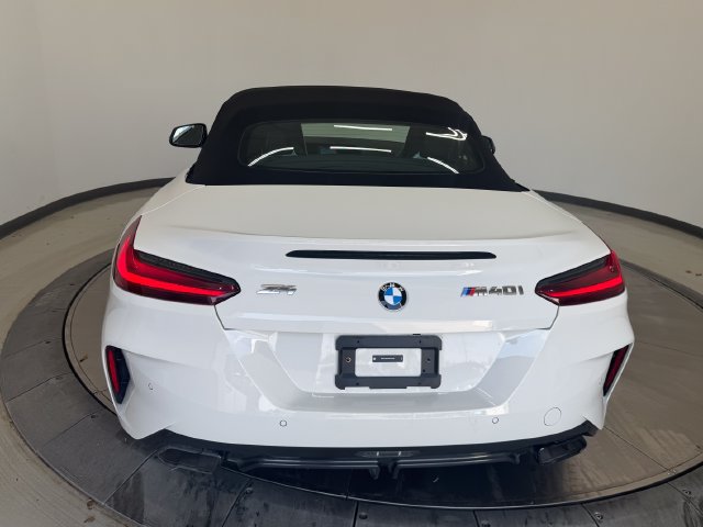 Used 2025 BMW Z4 M40i w/ Premium Package RWD image 36