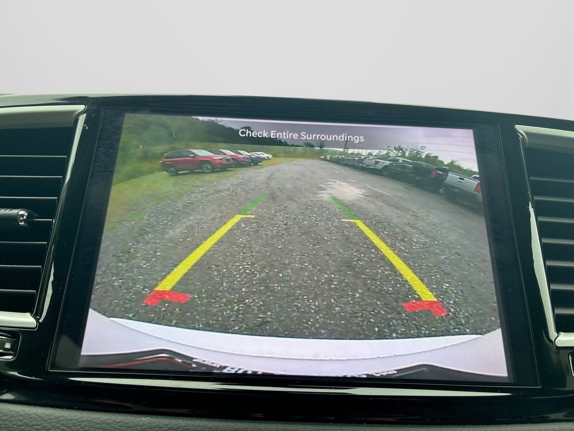 Used 2024 Chrysler Pacifica Touring-L FWD image 25