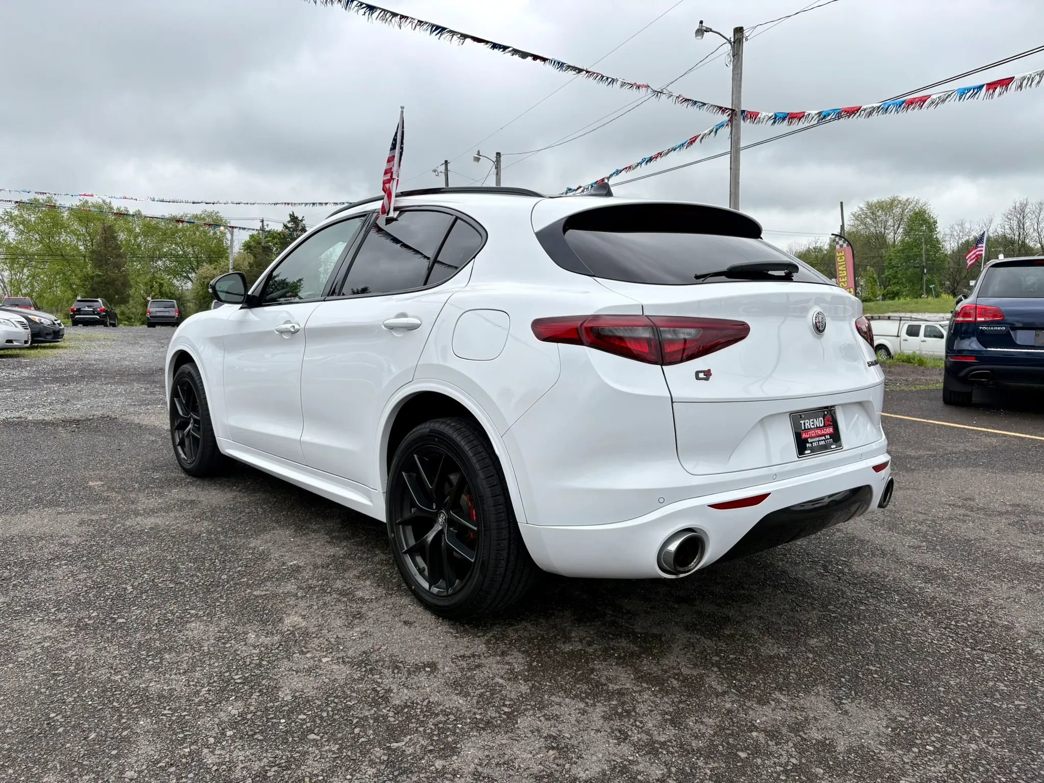 Used 2021 Alfa Romeo Stelvio Ti w/ Nero Edizione AWD/4WD image 3