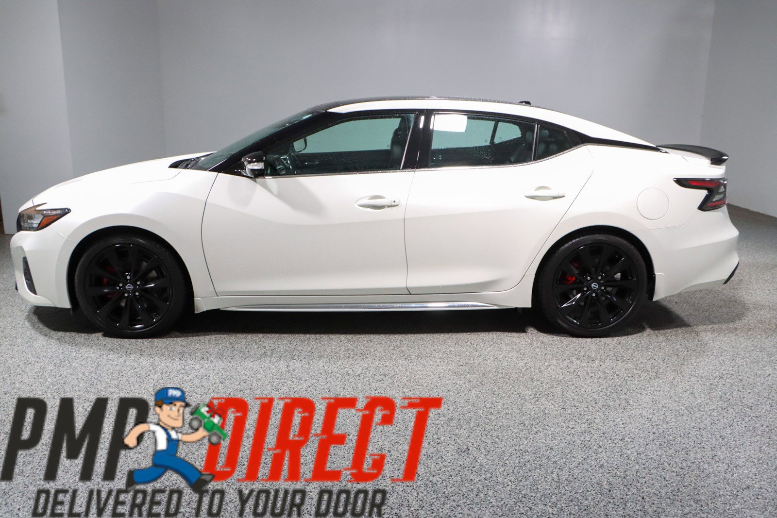 Used 2023 Nissan Maxima SR w/ Sport Mat Group FWD image 10
